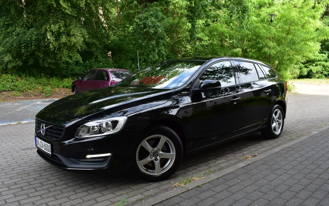Volvo V60 cena 55900 przebieg: 149200, rok produkcji 2015 z Szprotawa małe 781